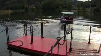 Sucking On The Dock Of The Bay Screencap 10 on www.sinx.com