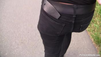 Sucking On The Dock Of The Bay Screencap 19 on www.sinx.com