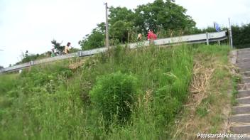 Sucking On The Dock Of The Bay Screencap 55 on www.sinx.com