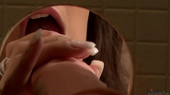 Milk For Kitty Screencap 13 on www.sinx.com