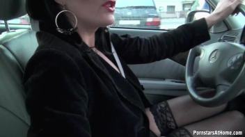Handjob In Motion Screencap 97 on www.sinx.com