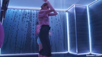 Shower Satisfaction Screencap 34 on www.sinx.com