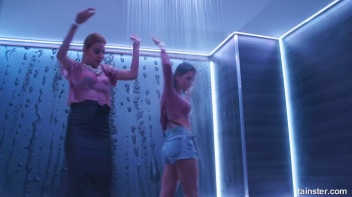 Shower Satisfaction Screencap 41 on www.sinx.com