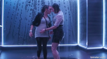 Shower Satisfaction Screencap 48 on www.sinx.com