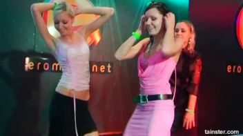 Eurobabe Olympics Part 1 - Cam 1 Screencap 92 on www.sinx.com