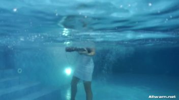 You Dropped My Purse In The Pool, Bitch! Screencap 9 on www.sinx.com