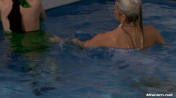 You Dropped My Purse In The Pool, Bitch! Screencap 29 on www.sinx.com