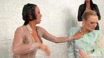 Slime It! Screencap 118 on www.sinx.com