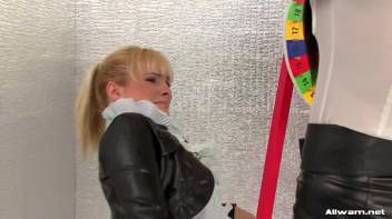 Slime It! Screencap 8 on www.sinx.com