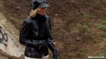 Lady Love In The Tub Screencap 10 on www.sinx.com