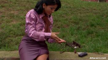 Lady Love In The Tub Screencap 7 on www.sinx.com