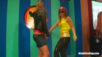 Euroslut Hotel Part 5 - Cam 4 Screencap 3 on www.sinx.com