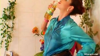 Cooking Up Some Oily Catfights! Screencap 23 on www.sinx.com