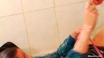 Cooking Up Some Oily Catfights! Screencap 70 on www.sinx.com