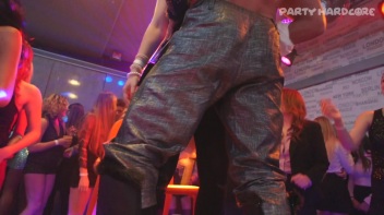 Party Hardcore Gone Crazy Vol. 25 Part 4 - Cam 1 Screencap 91 on www.sinx.com
