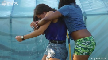 Best Friends Water Fight When Gardening Screencap 27 on www.sinx.com