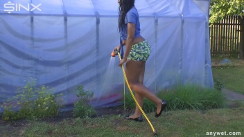 Best Friends Water Fight When Gardening Screencap 41 on www.sinx.com