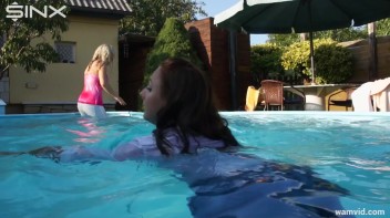 Cute Girls Take A Fully Clothed Dip In The Pool Screencap 21 on www.sinx.com