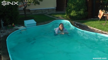 Cute Girls Take A Fully Clothed Dip In The Pool Screencap 55 on www.sinx.com