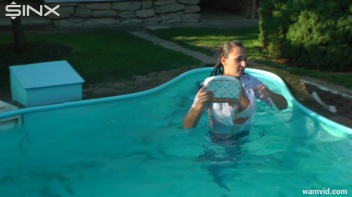 Cute Girls Take A Fully Clothed Dip In The Pool Screencap 57 on www.sinx.com