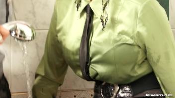 Bathtub Babes In Sudsy Luvin Screencap 55 on www.sinx.com