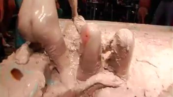 Intense Mud Lust Screencap 93 on www.sinx.com