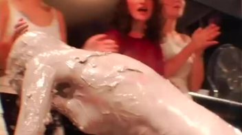 Intense Mud Lust Screencap 114 on www.sinx.com