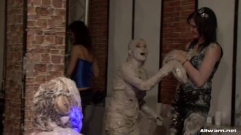 Miss Skinny Takes a Mud Dive Screencap 61 on www.sinx.com