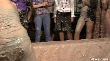 Miss Skinny Takes a Mud Dive Screencap 9 on www.sinx.com
