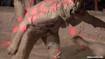 Miss Skinny Takes a Mud Dive Screencap 38 on www.sinx.com