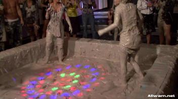 Miss Skinny Takes a Mud Dive Screencap 45 on www.sinx.com