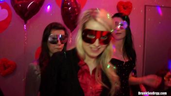 Valentine's Day Vaginas Part 1 - Cam 1 Screencap 18 on www.sinx.com