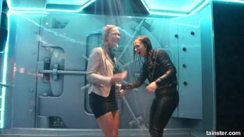 Naughty shower dance Screencap 22 on www.sinx.com