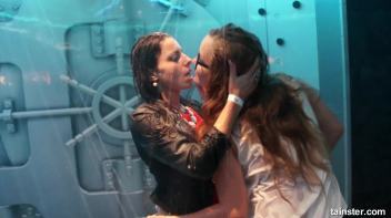 Naughty shower dance Screencap 32 on www.sinx.com