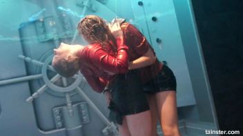 Naughty shower dance Screencap 5 on www.sinx.com