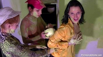 When Chicks Take Over The Paint Job... Screencap 84 on www.sinx.com