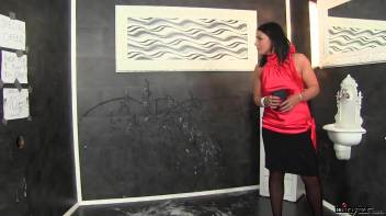 She Won't Miss Out On This SlimeWave Special Offer! Screencap 3 on www.sinx.com