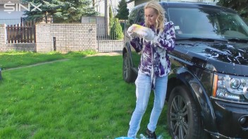 Wet & Messy Car Washing For Playful Blonde Screencap 40 on www.sinx.com