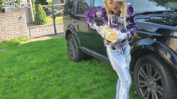 Wet & Messy Car Washing For Playful Blonde Screencap 47 on www.sinx.com