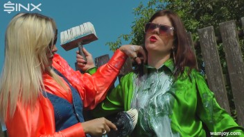 Catfight Turns Messy As Best Friends Get Painted - Cam 2 Screencap 19 on www.sinx.com