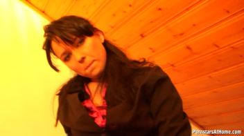 Private Secretary Piss Fantasies Screencap 22 on www.sinx.com