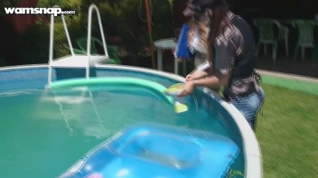 Pool Duties Lead To Wet Beauties! Screencap 11 on www.sinx.com