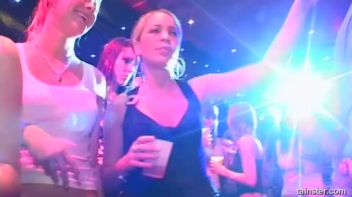 Blue Jean Babes Part 4 Cam 2 Screencap 105 on www.sinx.com