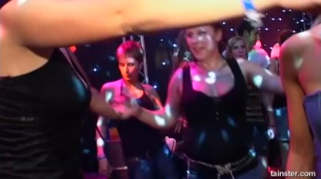 Blue Jean Babes Part 4 Cam 2 Screencap 77 on www.sinx.com