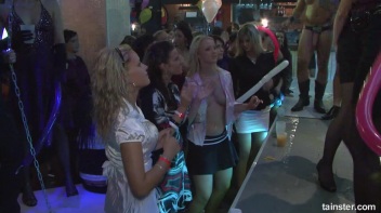 Welcome To The Mad House Part 2 - Cam 3 Screencap 17 on www.sinx.com