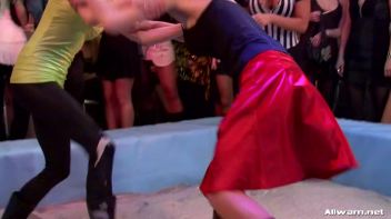 Barbara Sweet vs. Nika Screencap 18 on www.sinx.com