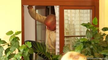 As Pretty As The Flowers Screencap 8 on www.sinx.com