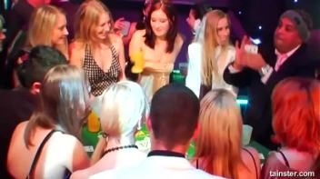 Pussy Casino Part 1 - Cam 1 Screencap 7 on www.sinx.com