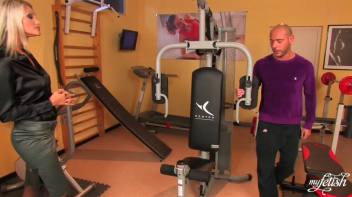 Fitness Fuckers Screencap 2 on www.sinx.com