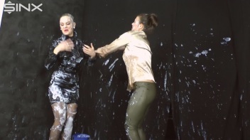 Catfighting WAM Babes Wash Themselves Off Screencap 25 on www.sinx.com
